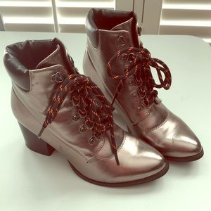Women’s boots